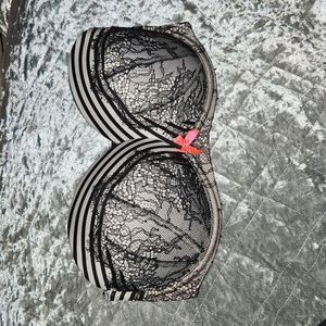 Victoria Secret Black and White Striped Lace Accented Strapless 32DD Bra